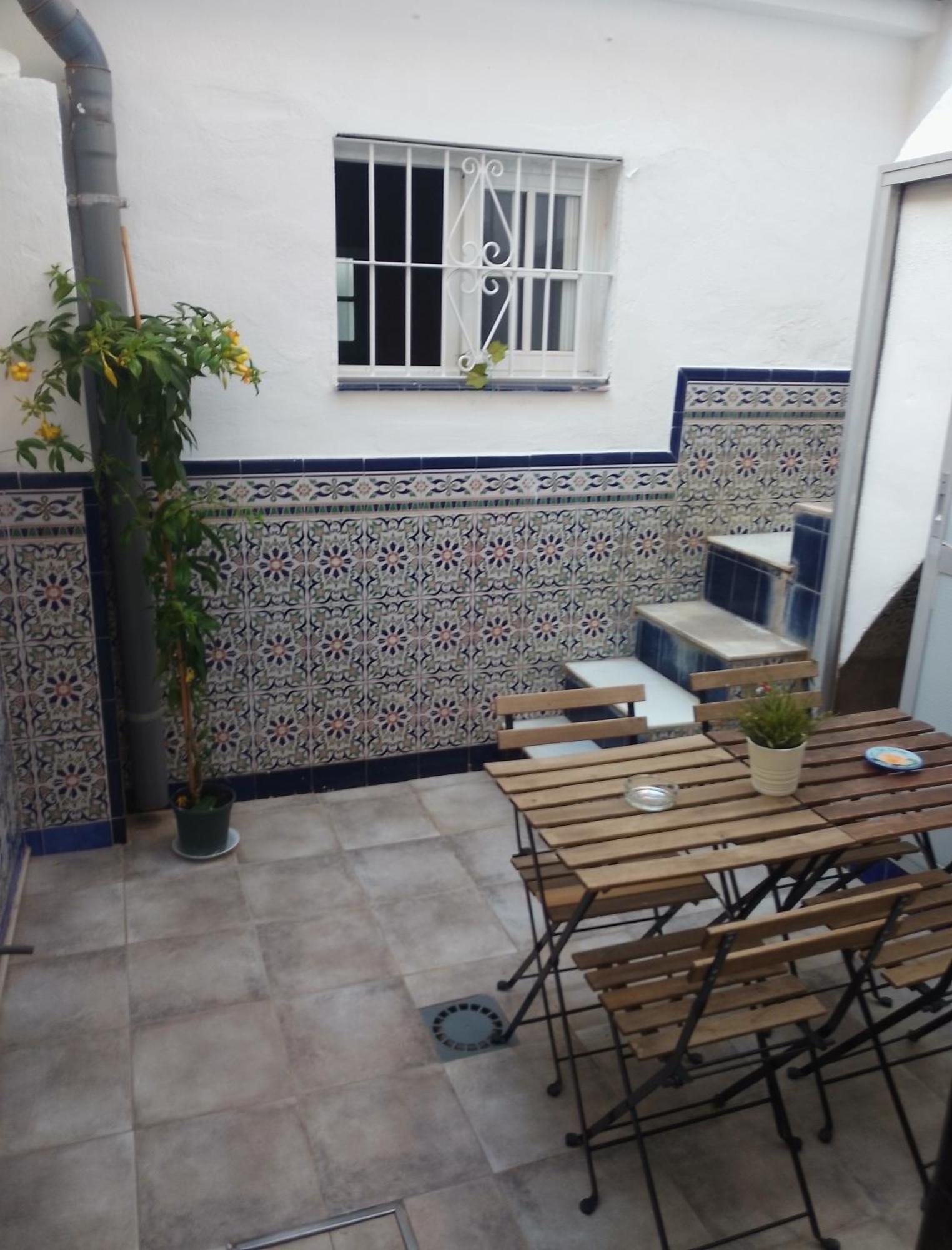 Malaga Center Rooms Экстерьер фото
