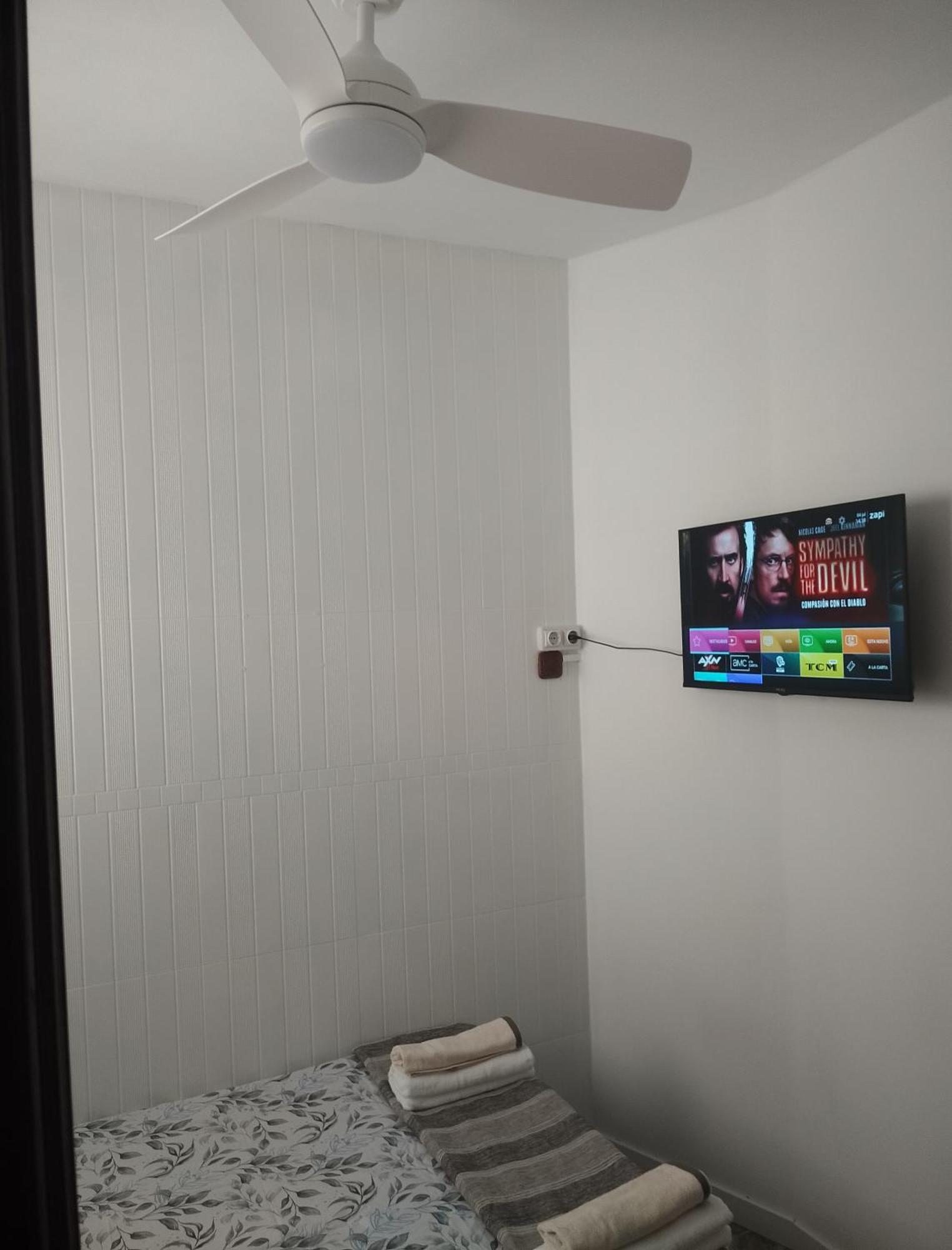 Malaga Center Rooms Экстерьер фото