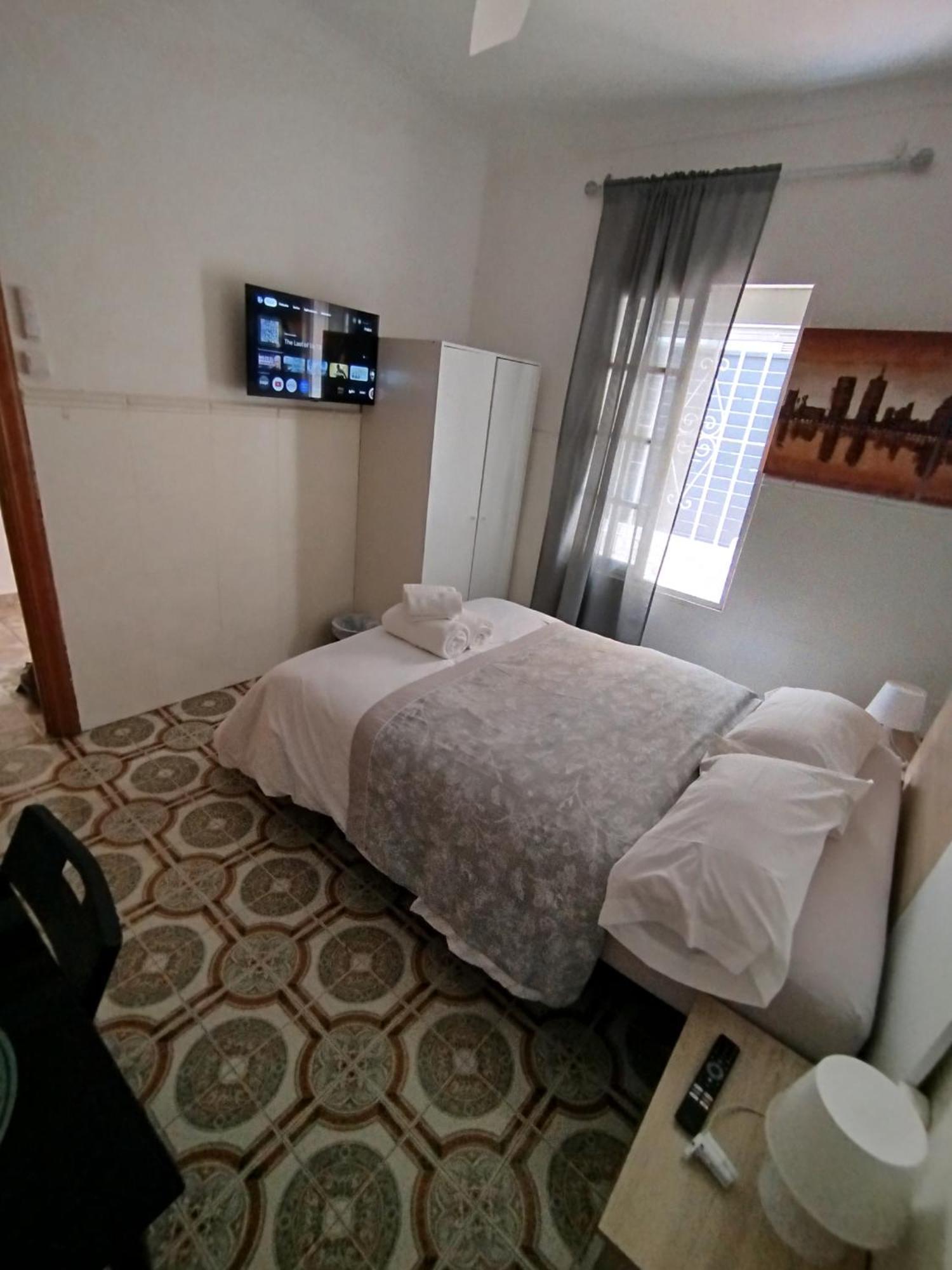 Malaga Center Rooms Экстерьер фото